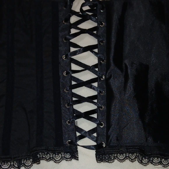 Black Lace Corset Top - Picture 7 of 15